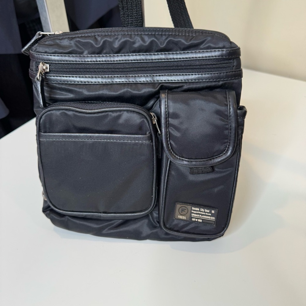 Fossil Black leather Nylon Crossbody Bag Multi-Pocket Travel Purse